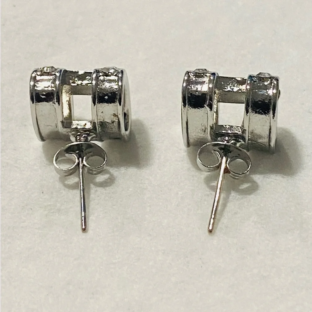 NWOT Silver Paved Crystal Stud Hypoallergenic Earrings - Picture 2 of 3